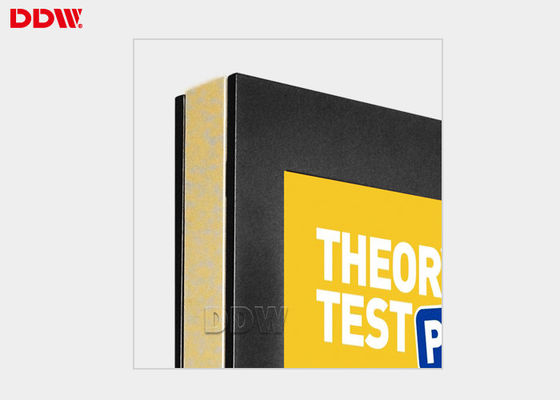 1920x1080 علامت گذاری دیجیتال با روشنایی بالا 65 اینچ IP65 DDW-AD6501S