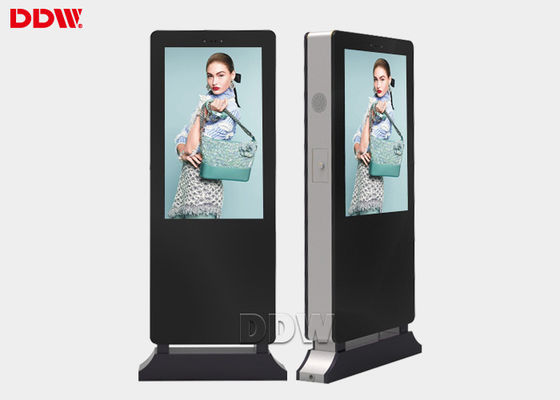 2000 Nits 55 "پرده ایستاده در فضای باز کیوسک نشانه گذاری دیجیتال با سیستم خنک کننده فن